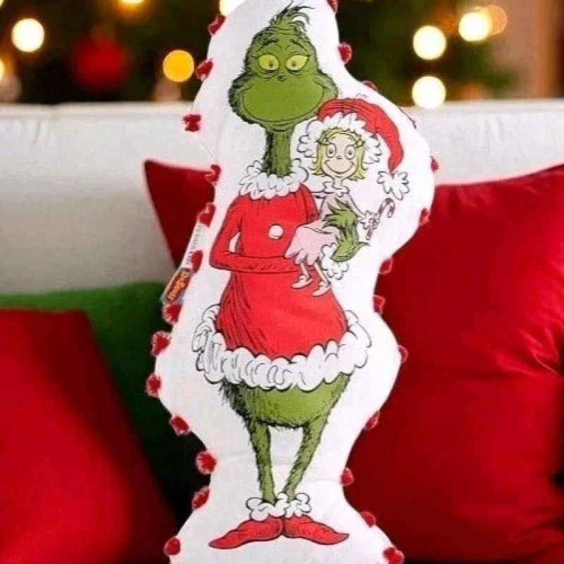 pbkgrinchpillow1